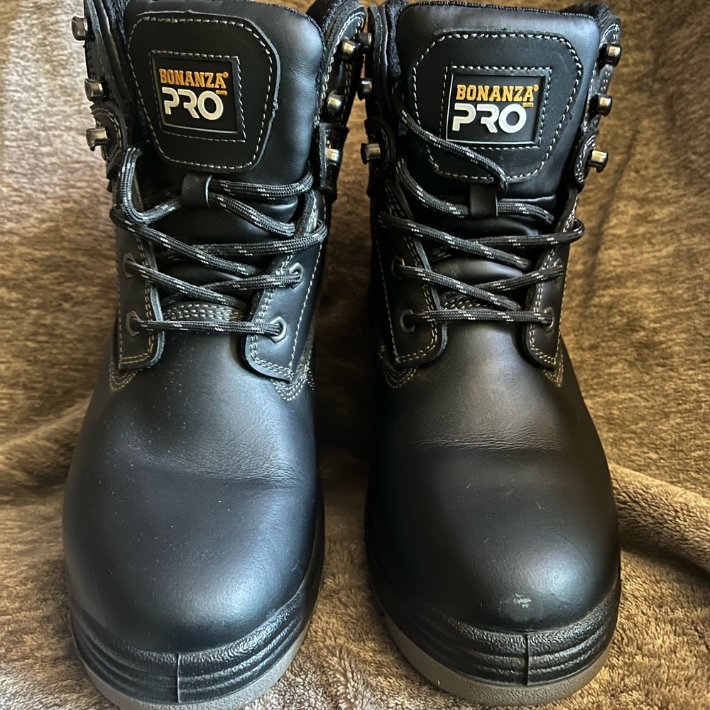 BRAND NEW Black Men's Waterproof Work Boots